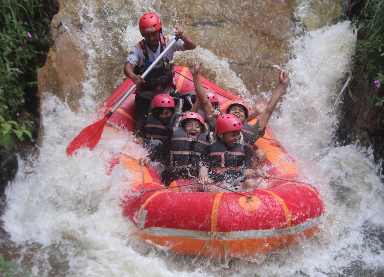 Wisata Rafting Pangalengan