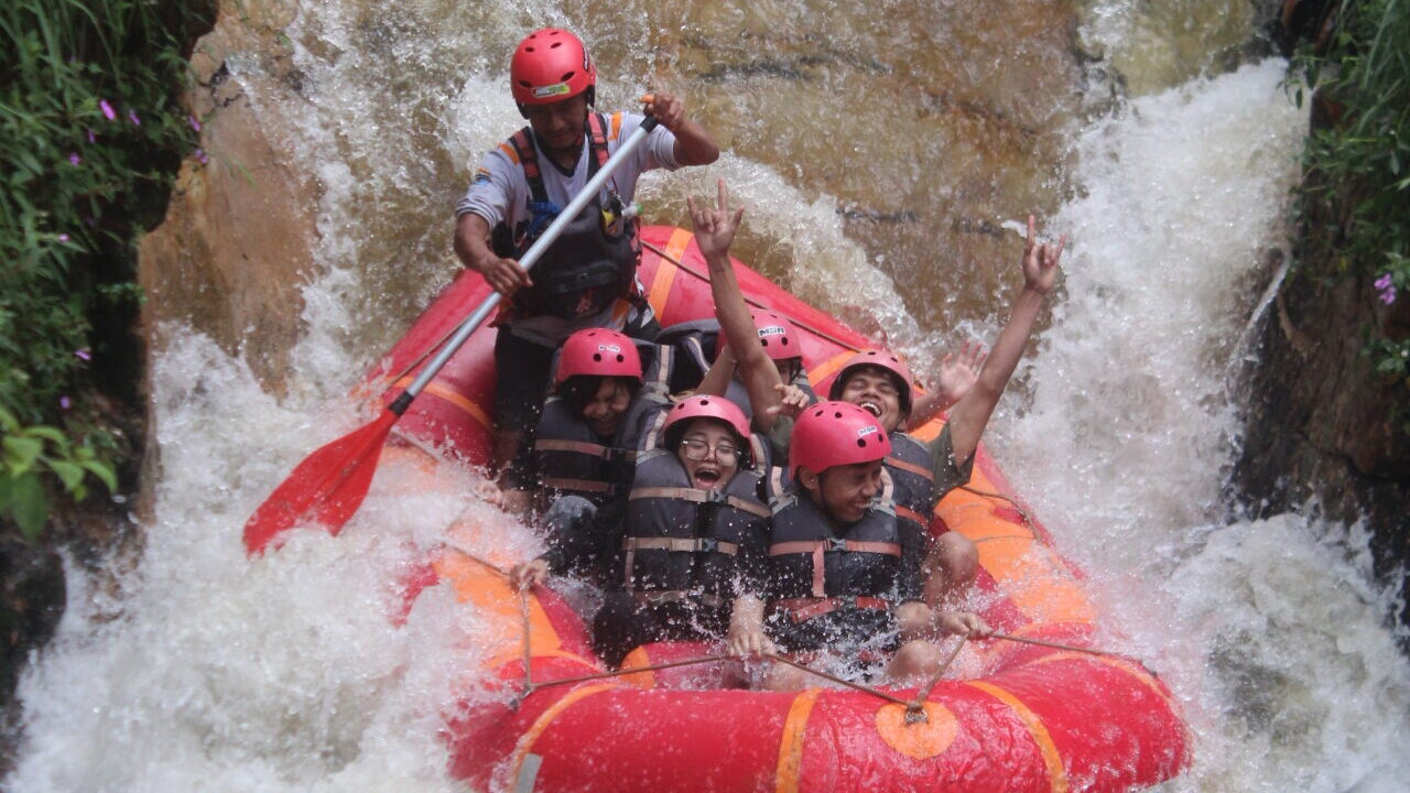 Wisata Rafting Pangalengan